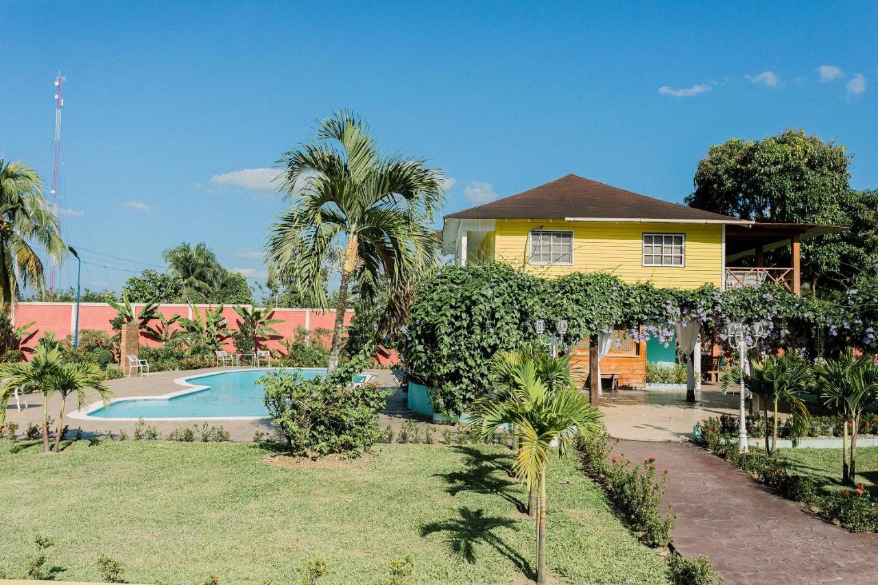 Rancho Guacamayos Hotel & Restaurantes Bonao Exterior foto