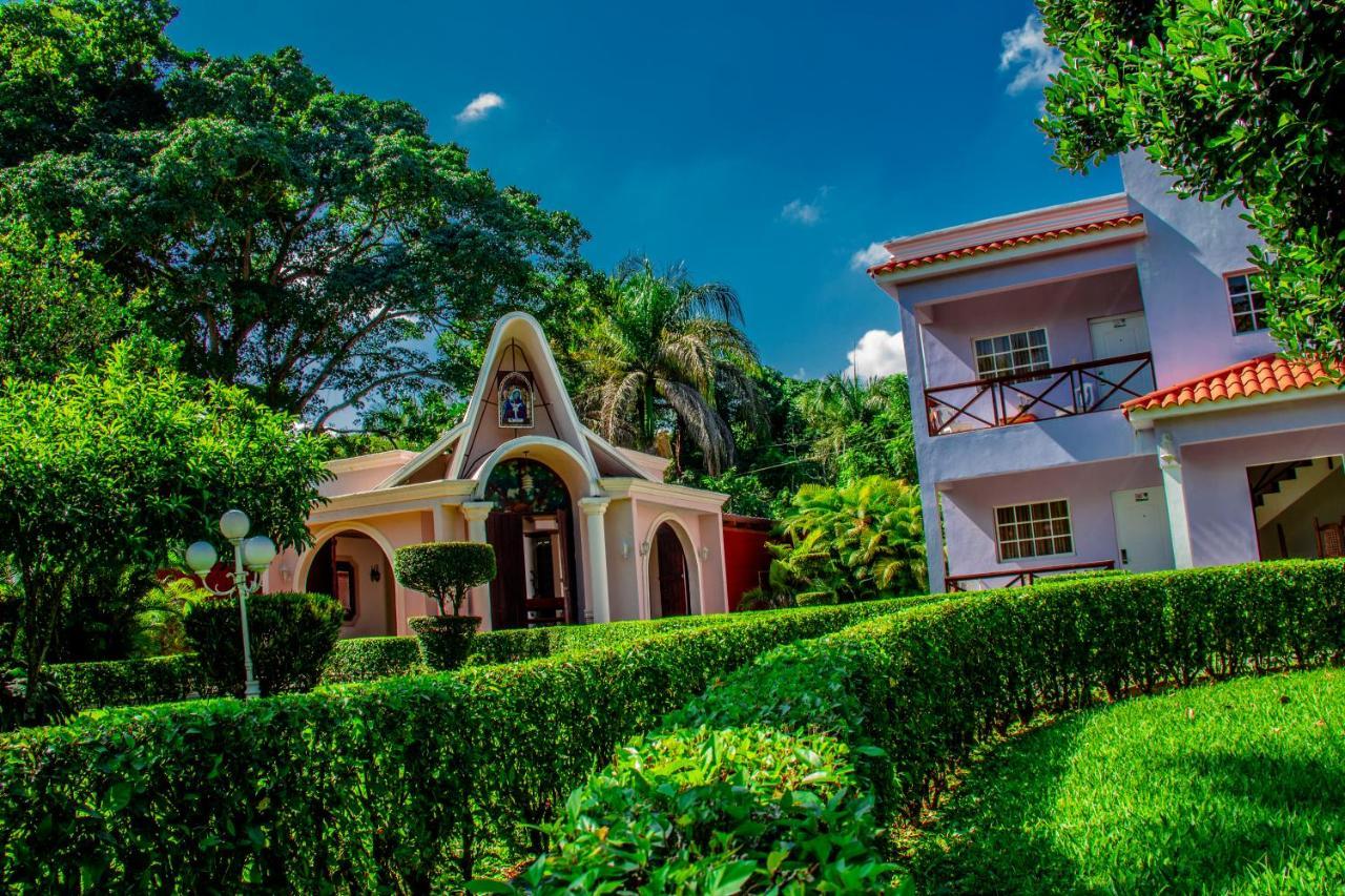 Rancho Guacamayos Hotel & Restaurantes Bonao Exterior foto